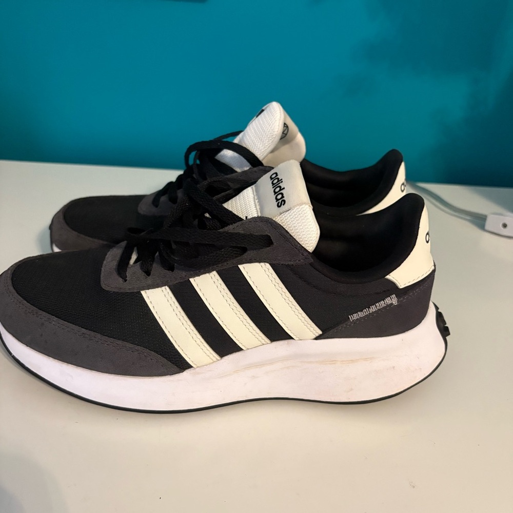 Adidas women sneakers